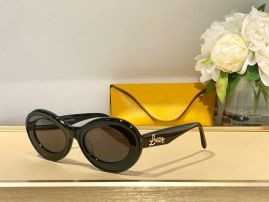 Picture of Loewe Sunglasses _SKUfw51902089fw